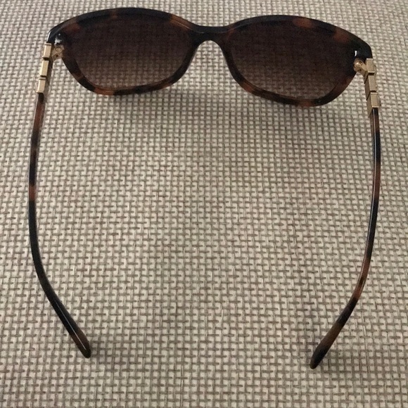 VERSACE Tortoise shell Womens Sunglasses - Picture 2 of 7